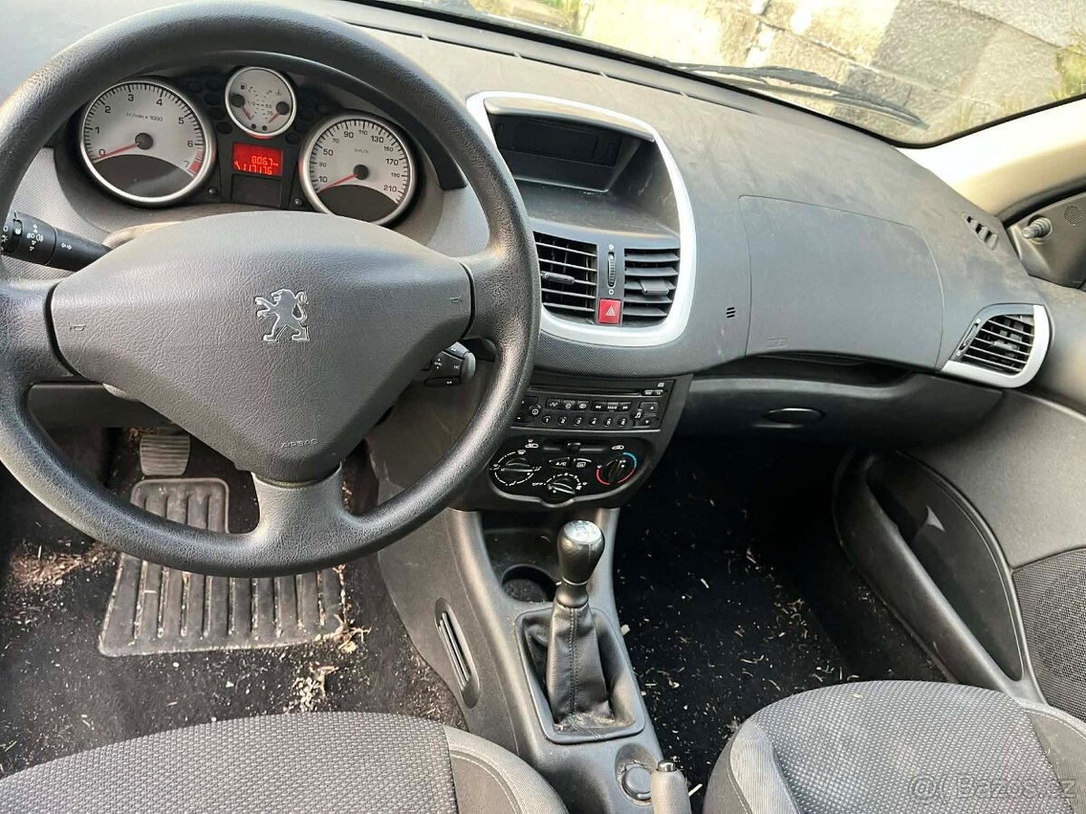 Peugeot 206+ - 11