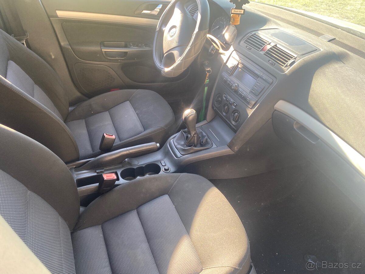 Škoda octavia 2 -díly - 11