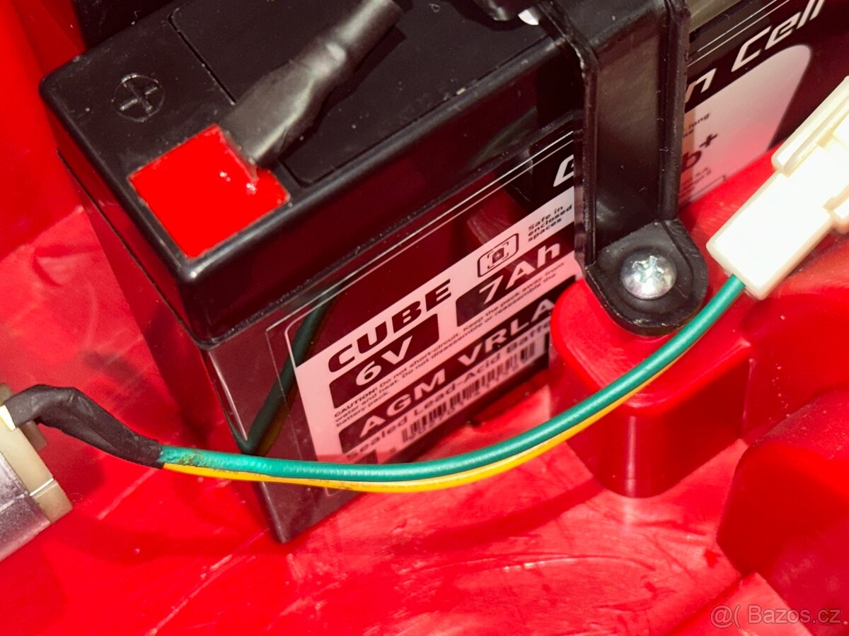 Dětské elektrické autičko - 11