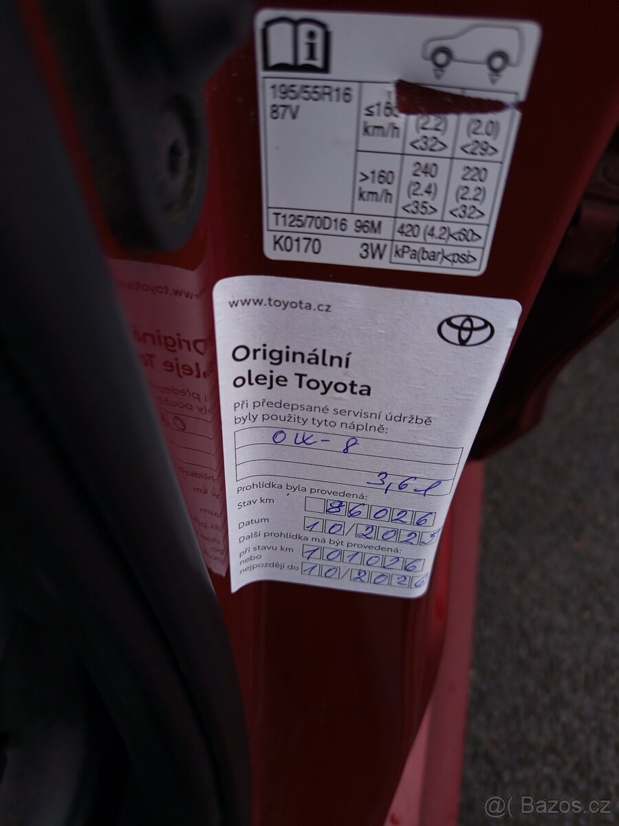 Toyota Yaris HYBRID1.5 e-CVT Komfort Tech Style - 11