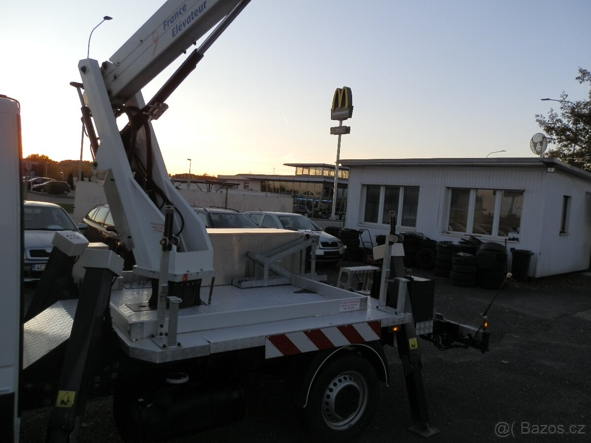 Iveco Daily 35S14 plošina - do 3,5t - naj.45 000km - 11