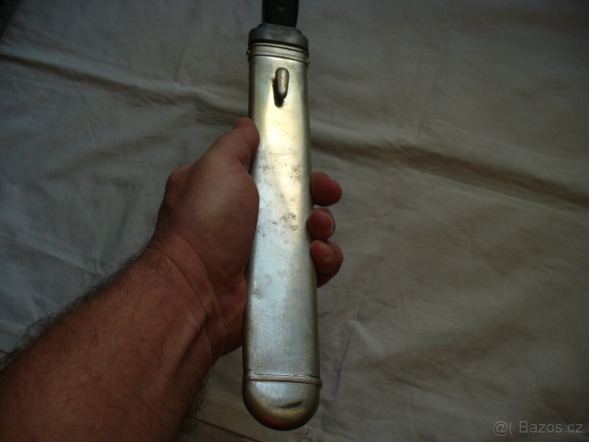 Nemecky-zdravutni tesak DRK-"upraven po roce1945-"k renovaci - 11