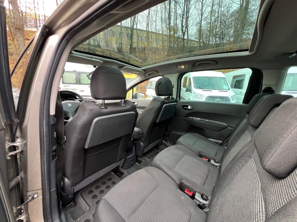 Peugeot 5008 2.0 HDI 110kW pano klima tažné 2010 ČR - 11