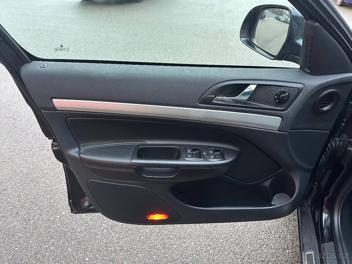 ŠKODA OCTAVIA RS COMBI 2.0TDI DSG 2010 - 11