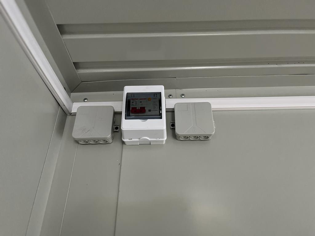 tavební buňka 6×3 m s tepelnou izolací a elektroinstalací - 11