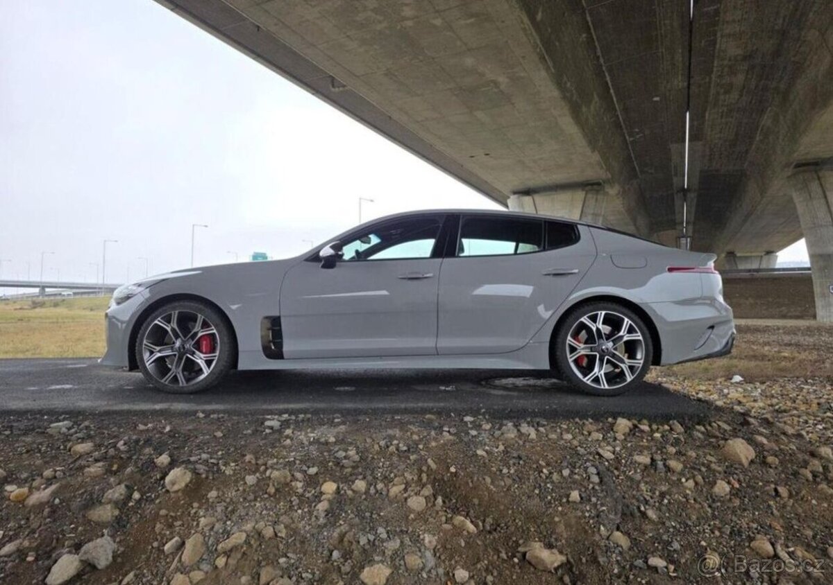 Kia Stinger 3.3-GT-PANORAMA-MAX.VÝBAVA - 11
