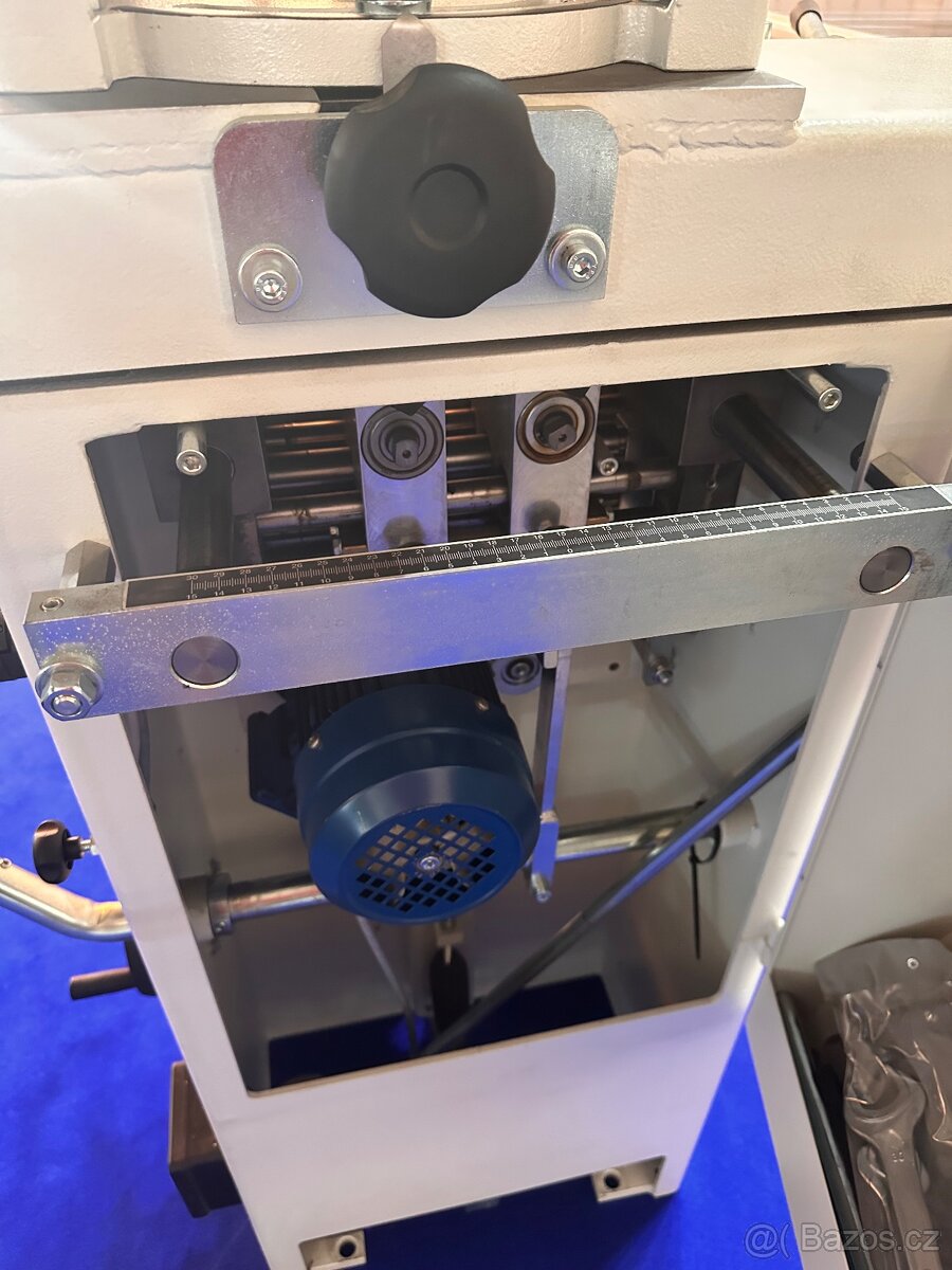 Řetězová dlabačka Socomec - 11