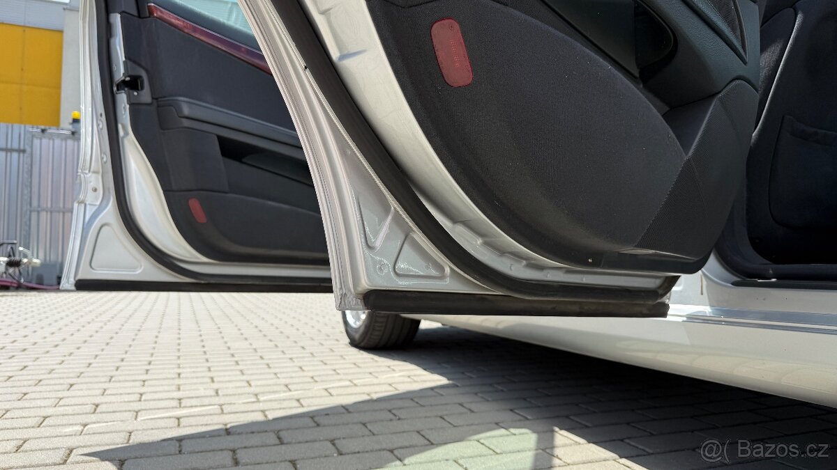 Mercedes-Benz Třídy E //220CDi//110kW//ELEGANCE//TOP STAV// - 11