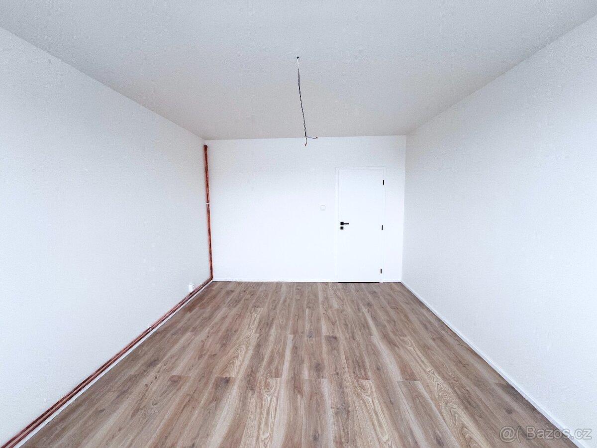 Prodej bytu 3+kk po kompletní rekonstrukci – Libotenice u Ro - 11