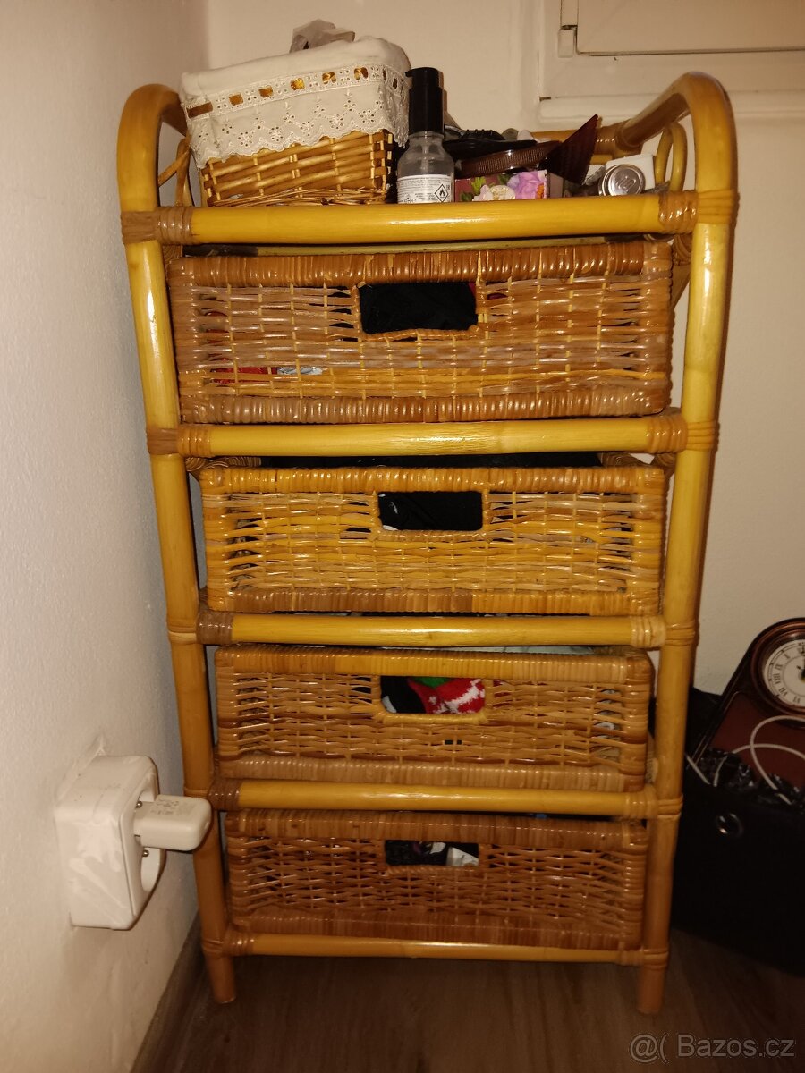 Obývací a ložní nábytek - 11