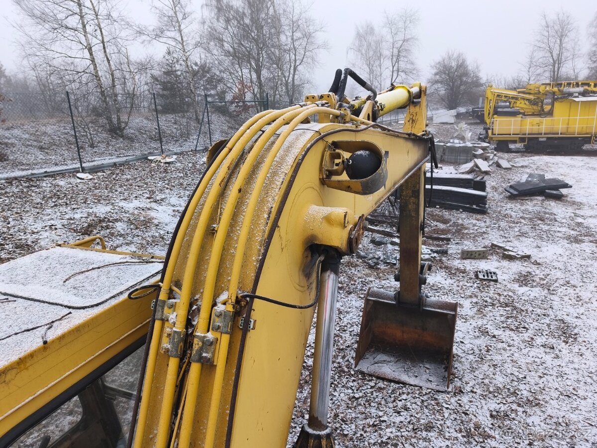 CATERPILLAR 215D LC - 11