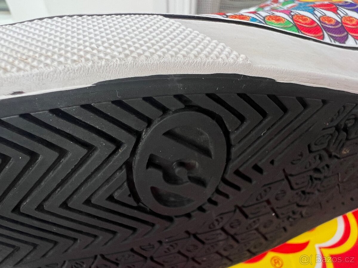 Koloboty (kolečk. brusle/tenisky) HEELYS X CHUPA CHUPS VELOZ - 11