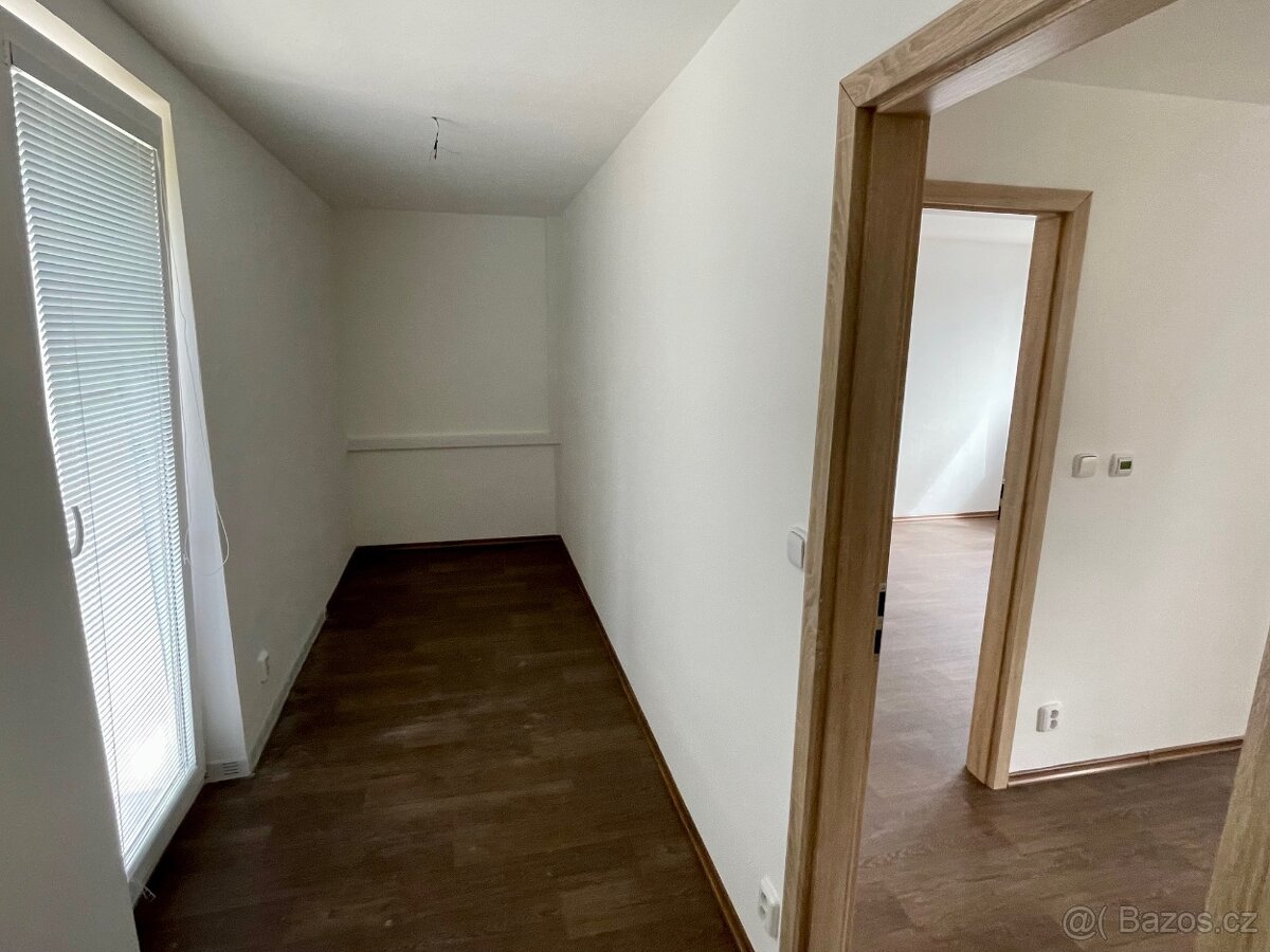 Prodej RD 5++1 s garáží a zahradkou.Přehrada Plumlov - 11