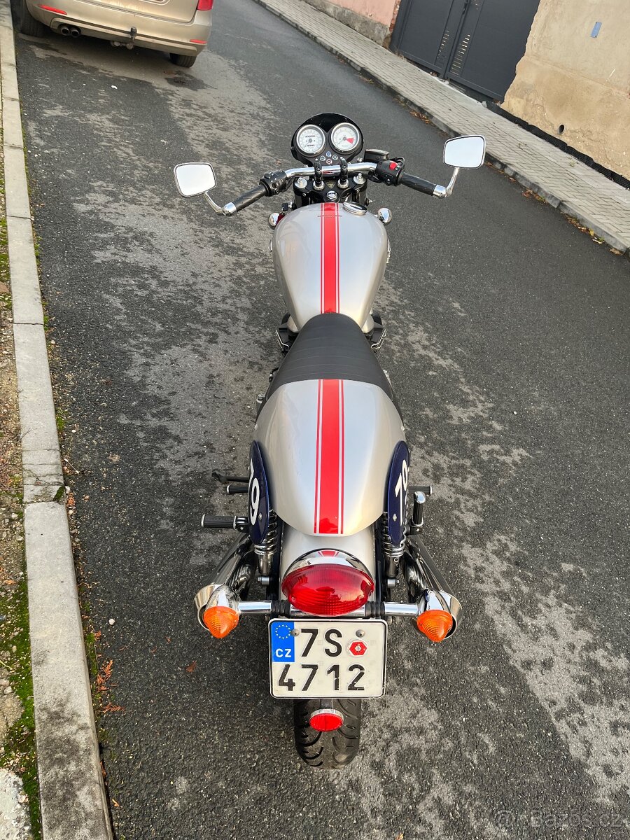Triumph Thruxton 900 - 11