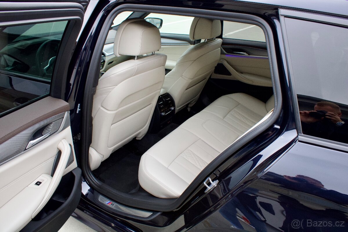 BMW 5 Touring M550d xDrive - 11