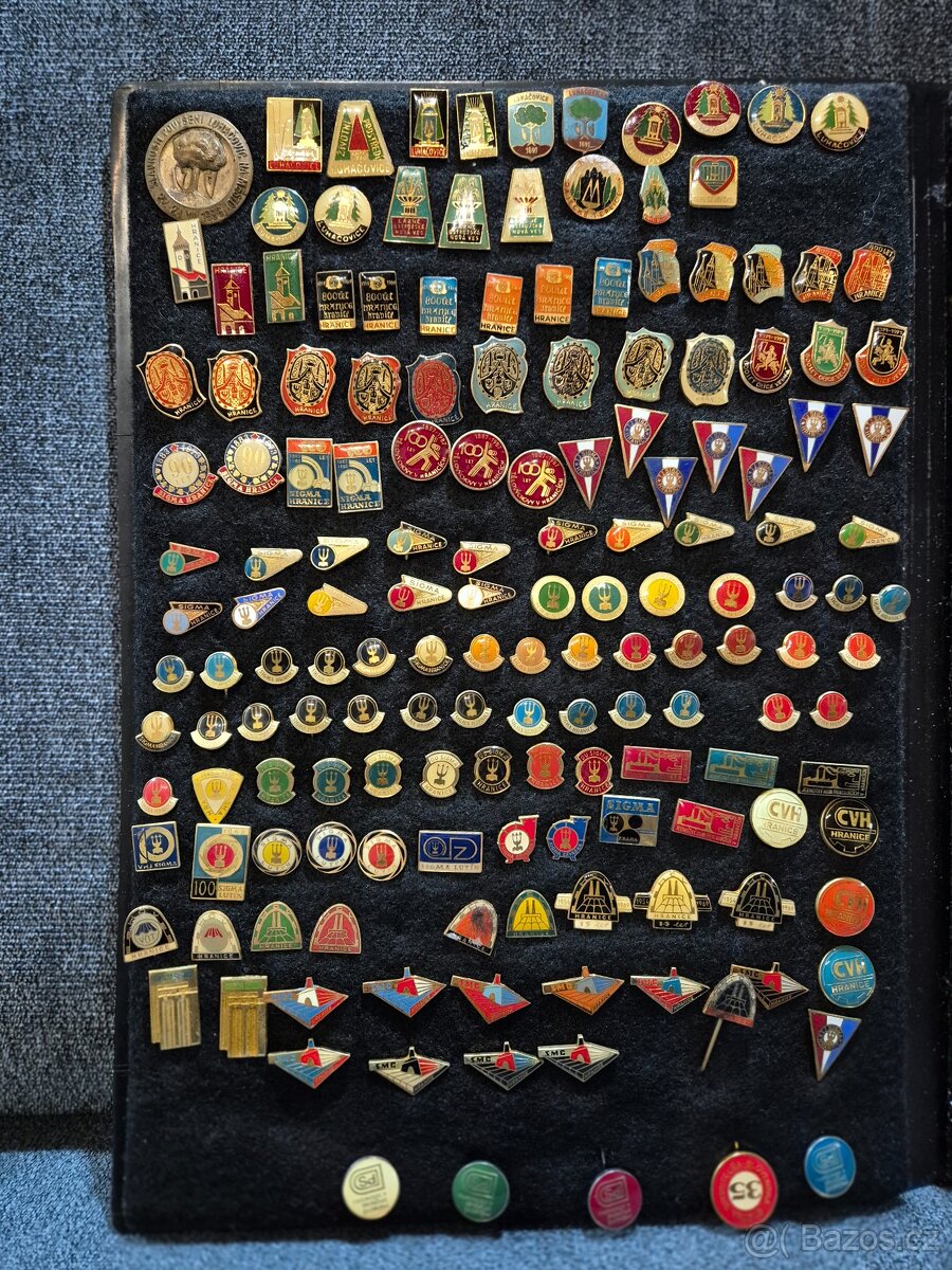 Sbírka odznaků a vyznamenání cca 2100ks - 11