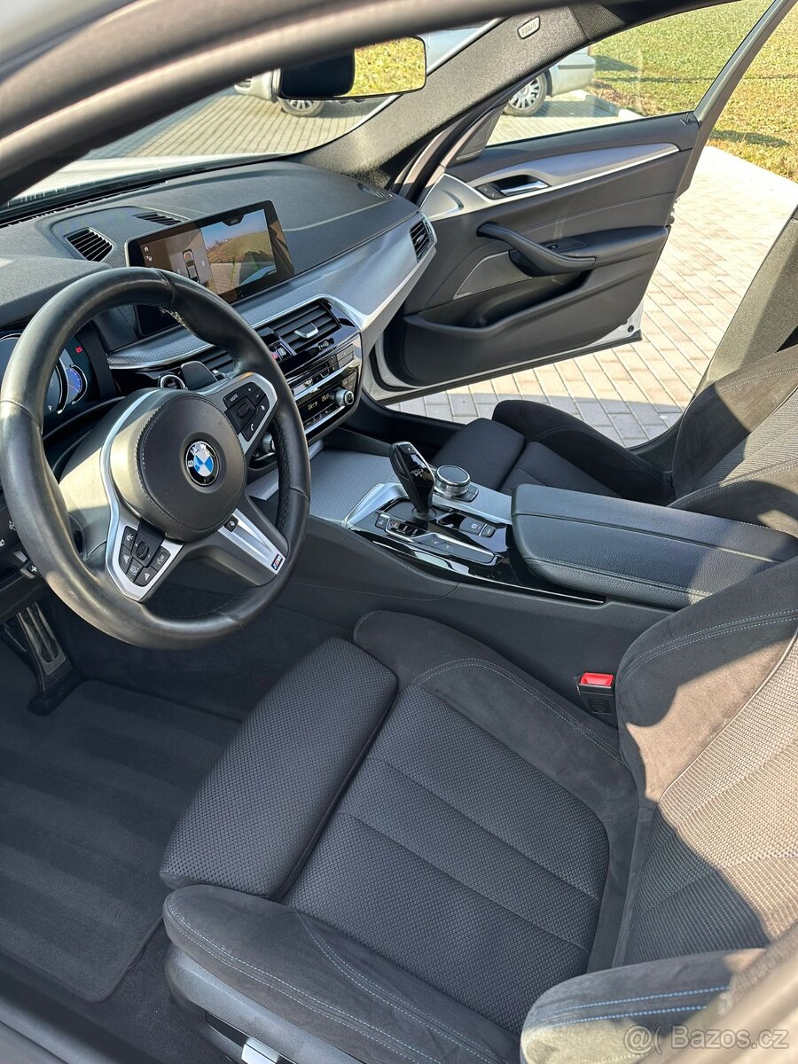 BMW 530d xDrive, M paket, M Performence carbon paket - 11
