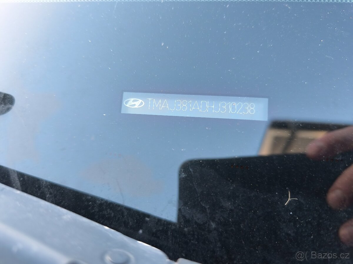 Hyundai Tucson 2.0 CRDi 4x4 Premium – 171 kW – Servis Hyunda - 11