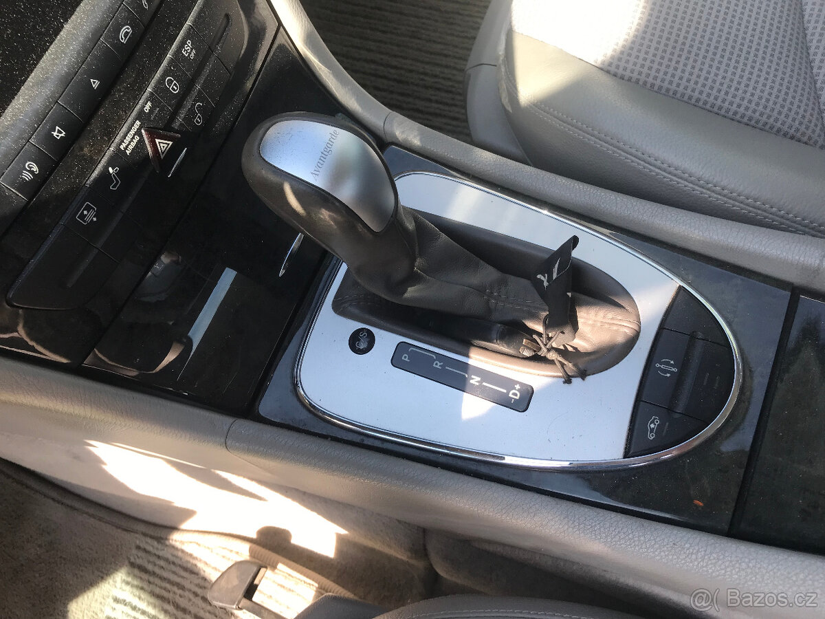 MB E 320i W211 4x4 automat, vzduch, LPG, CZ puvod - 11