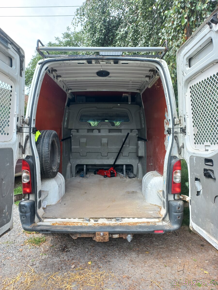 Renault master 2.5 dci - 11