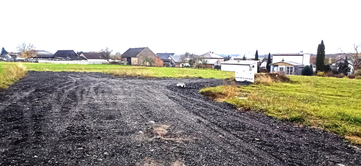 3x pozemek v obci Bratčice u Potěh - 11