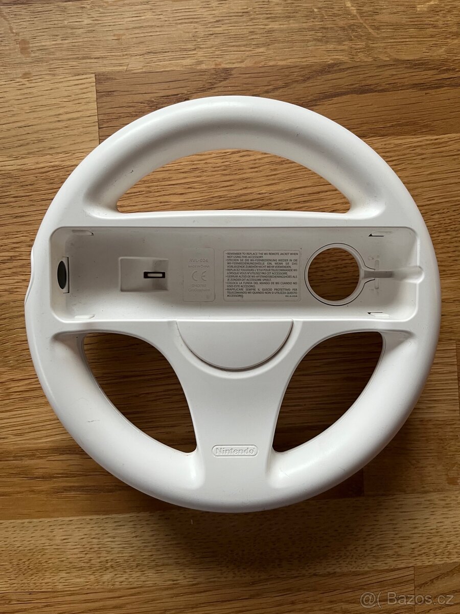 Nintendo Wii + 2 hry a bohaté příslušenství - 11