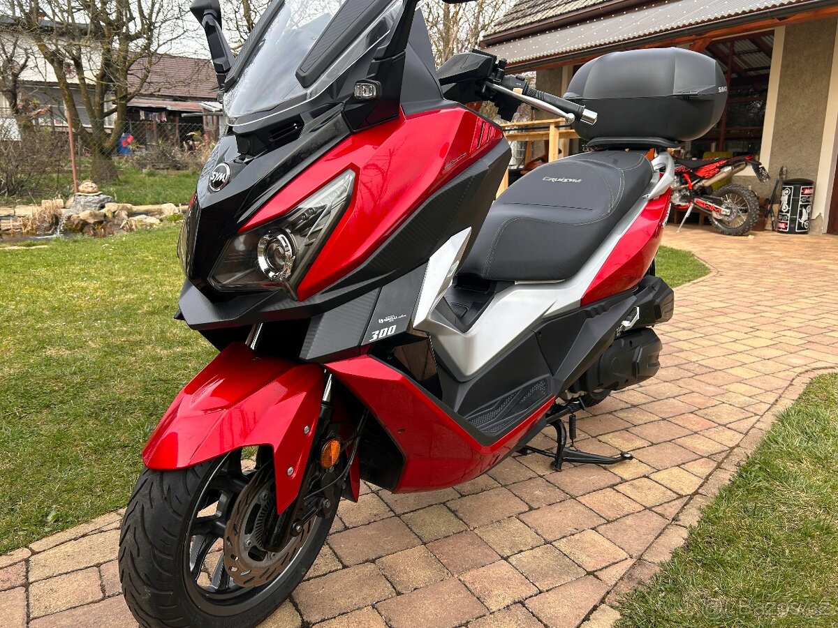 SYM Cruisym 300i - 11