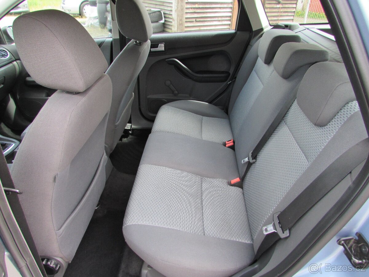 Ford Focus 1.6 TDCi 66kW kombi, nová STK, klima - 11