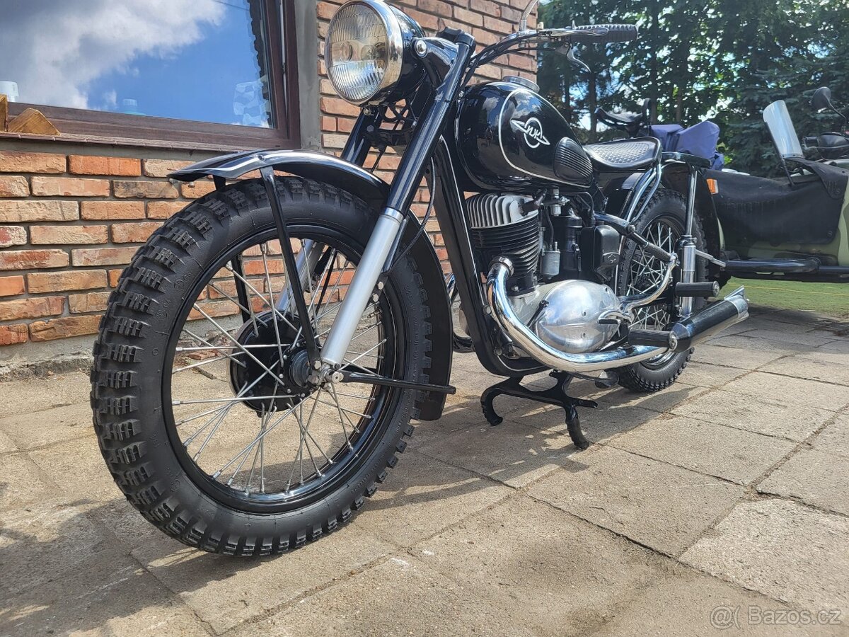 IŽ 49,DKW - 11