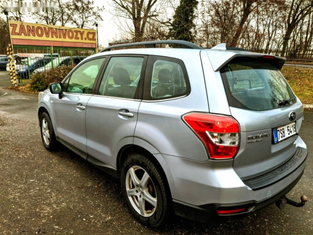 Subaru Forester,2.0 benzin Rezervace - 11