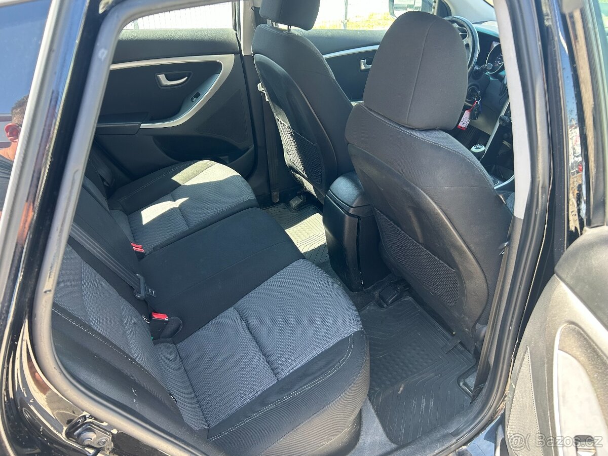 Hyundai i30 1.6CVVT - 11
