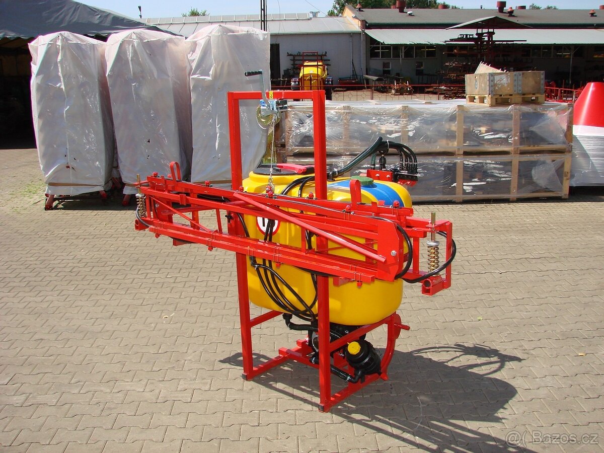 Postřikovače 600 l, záběr 12 m - 11