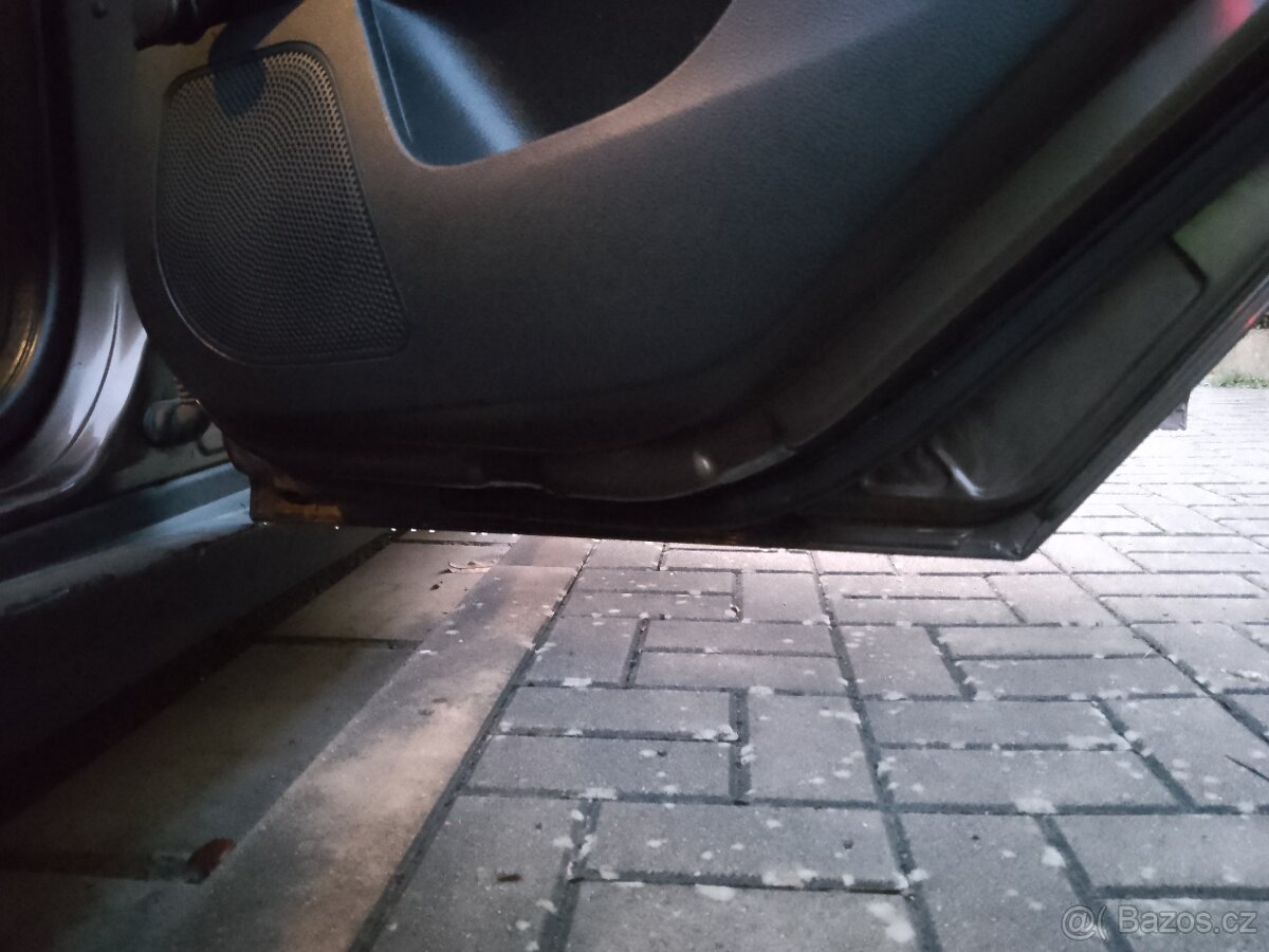 Ford Focus kombi benzin facelift 2016 162tis km - 11