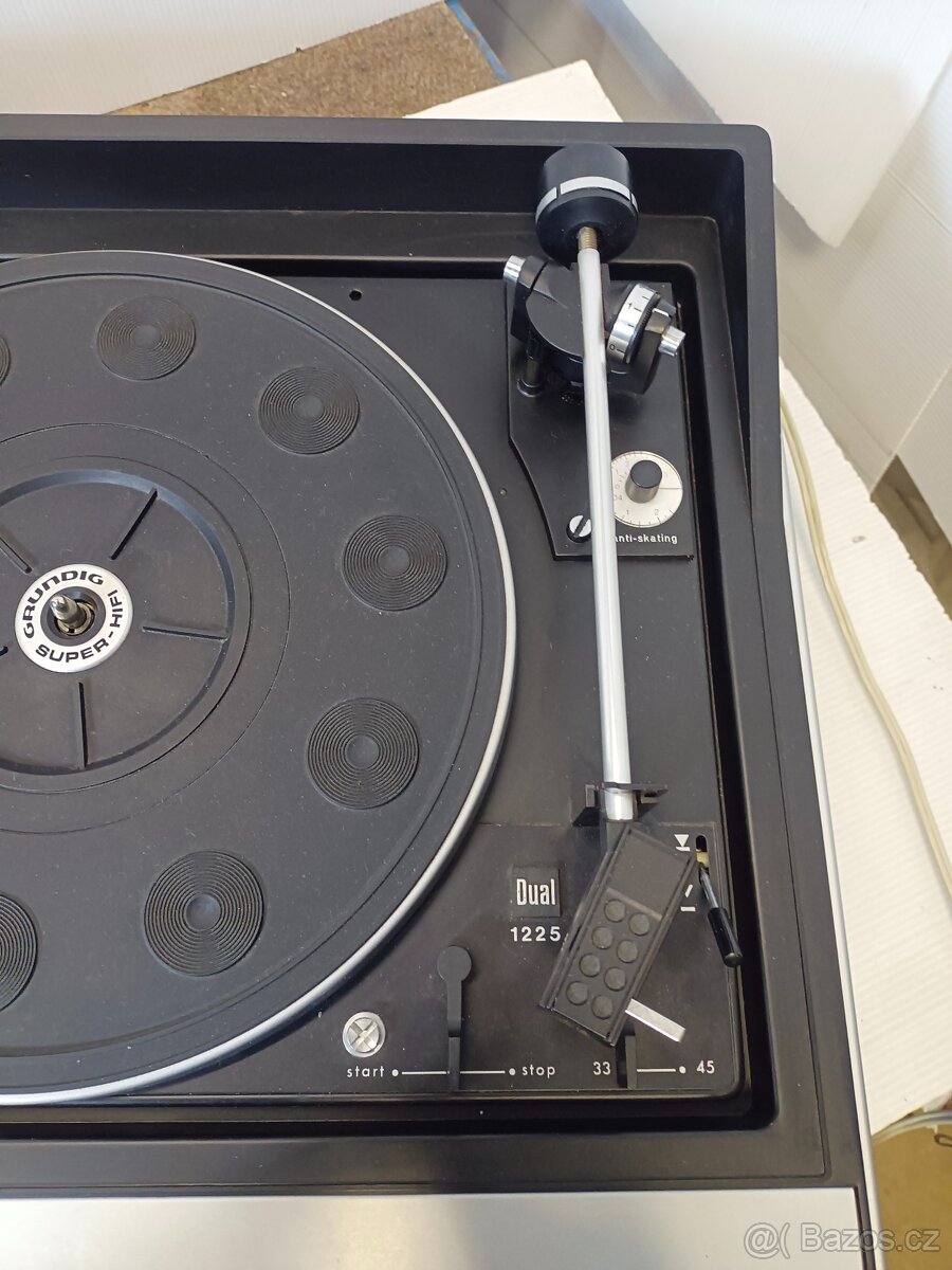 GRUNDIG Studio 3010,rádio,gramo,mgf - 11