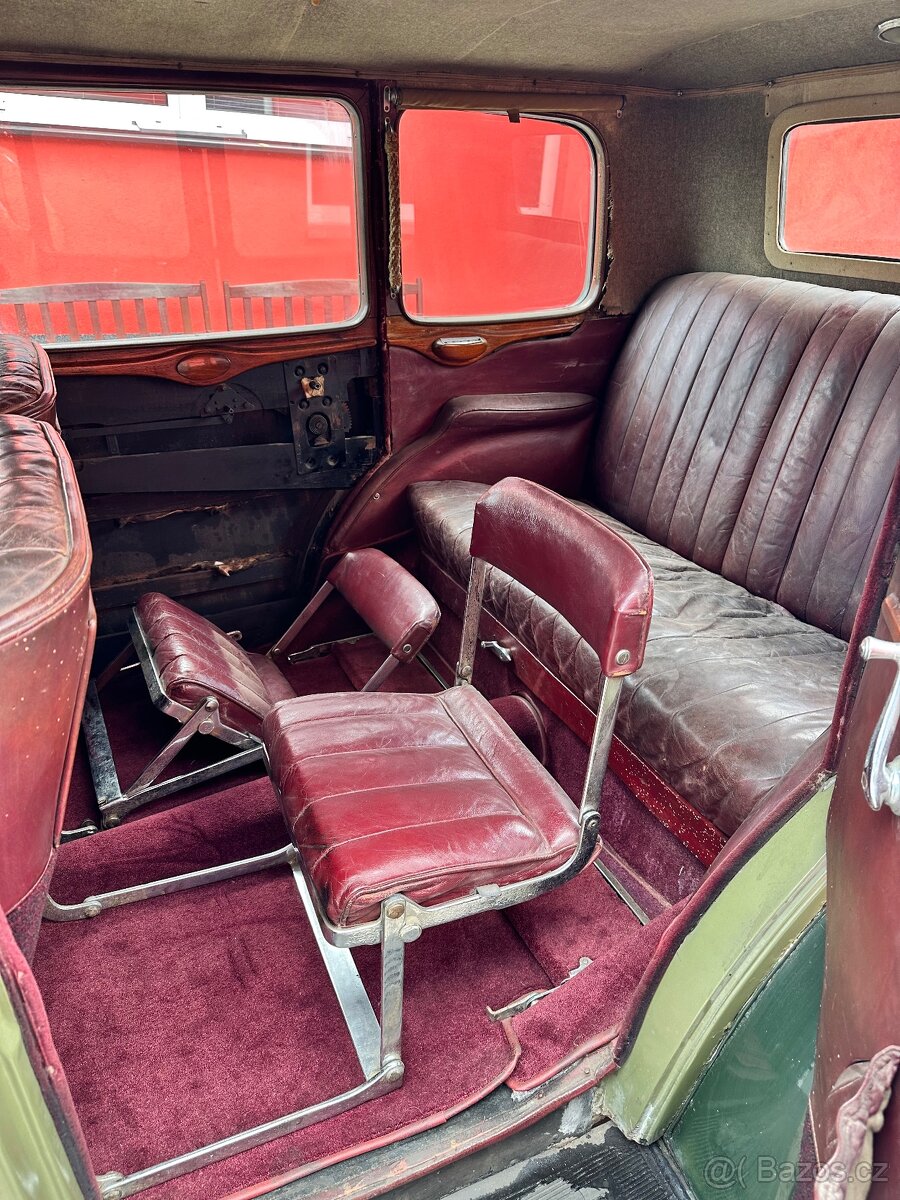 Austin York Saloon - 11