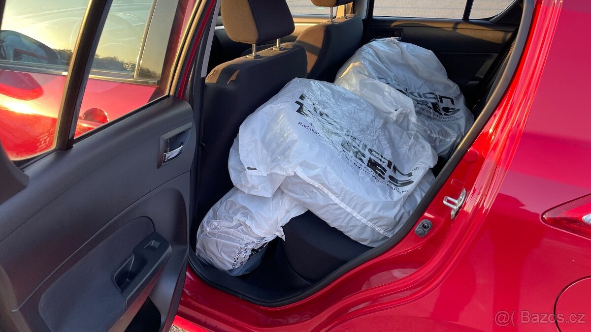 SUZUKI SWIFT 1.2i GL 4x4 - 11