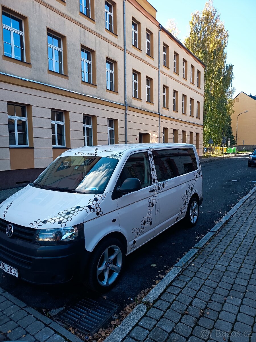 VW transporter 9 míst T5.1 2.0 TDI 75 kw 2013 - 11