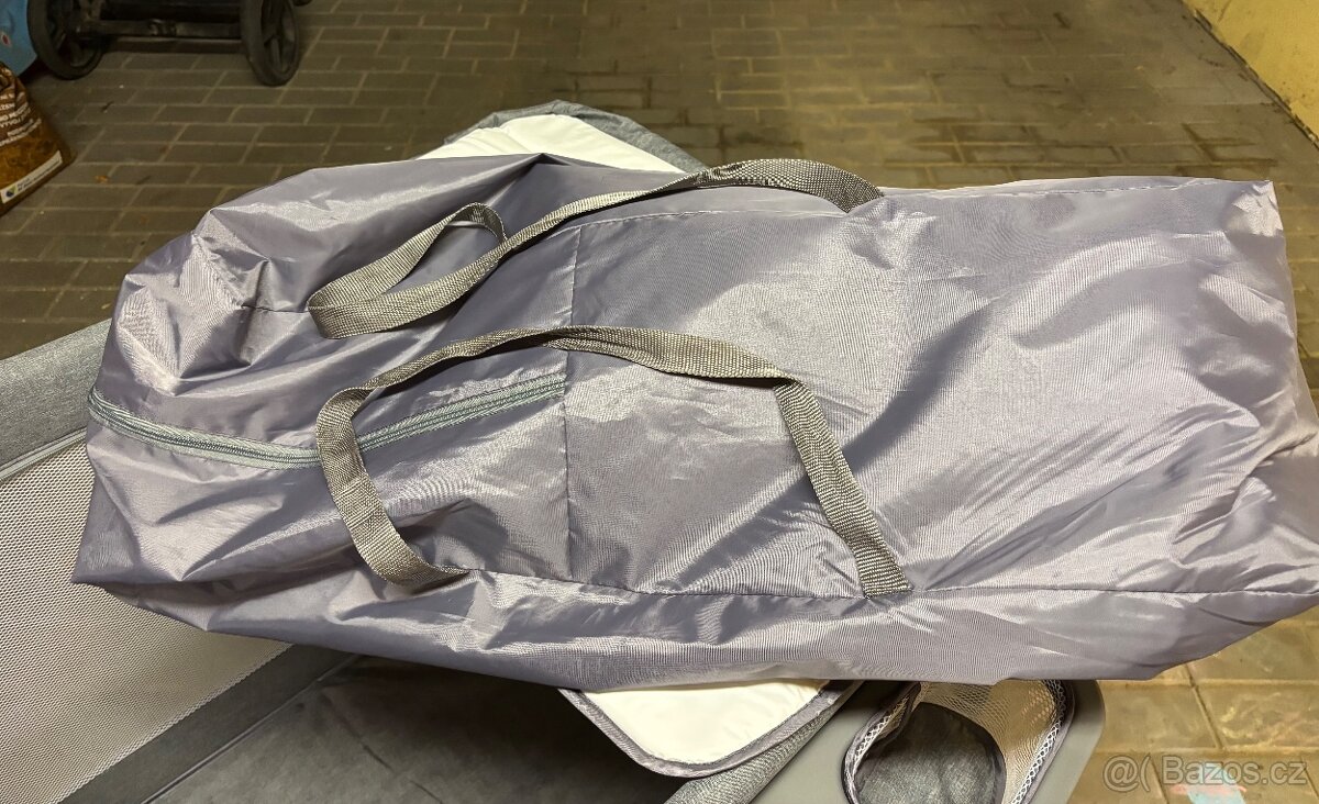 Cestovní postýlka - 11