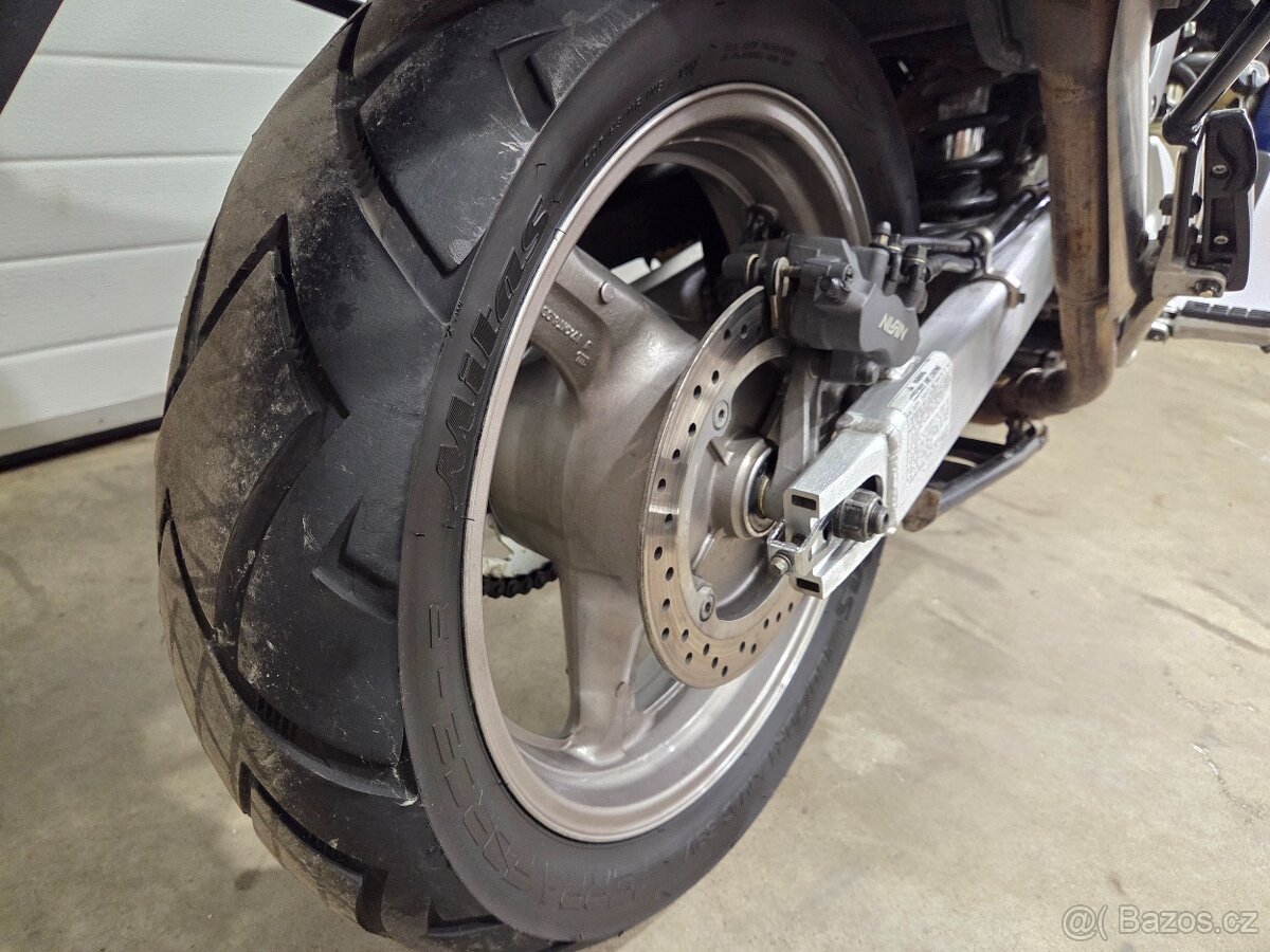 Honda XL 1000 V Varadero - 11