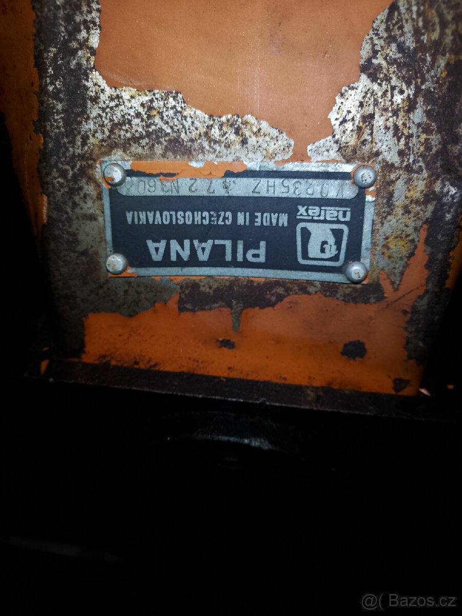 Nádrž ,elektromotory3faz.,hoblovka - 11