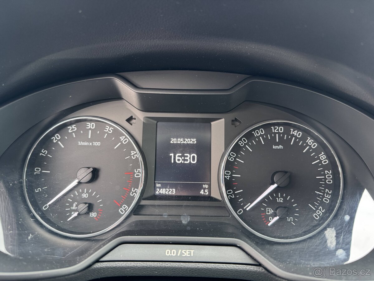 Škoda Octavia 2.0TDI 110KW NAVI - 11