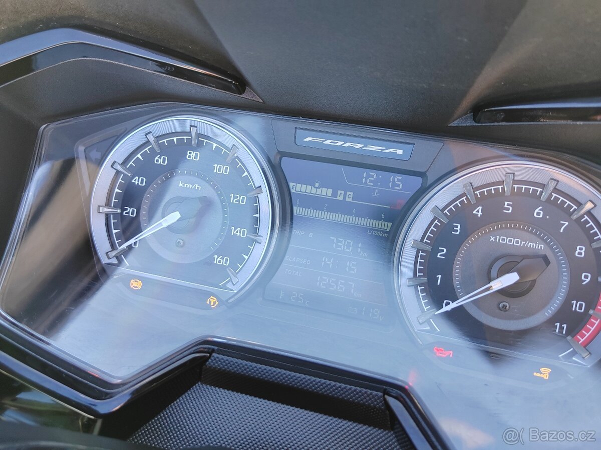 Honda Forza 350 - 11