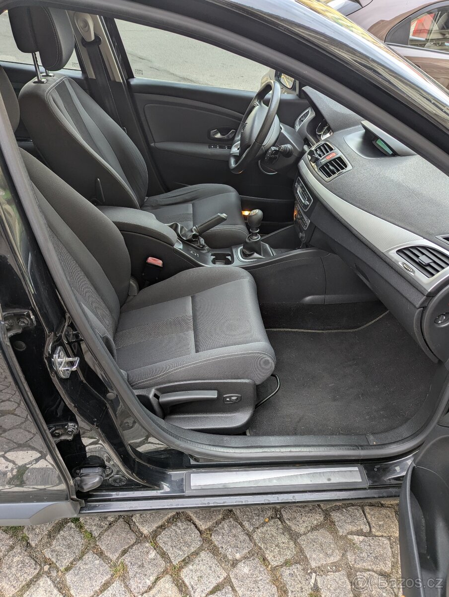 Renault Mégane, 1.4 TCe, kombi, druhý majitel - 11