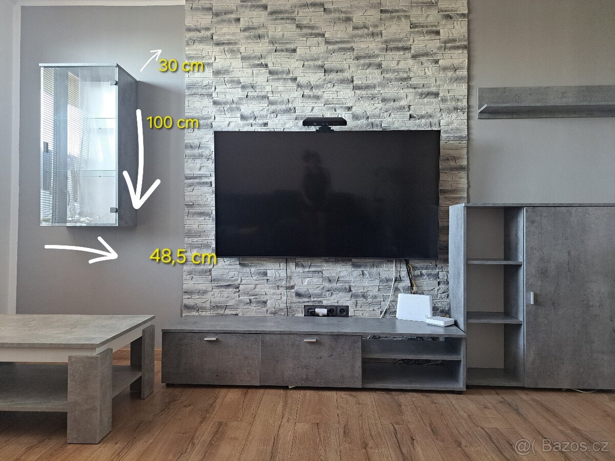 Obývací stěna a konferenční stůl - 11