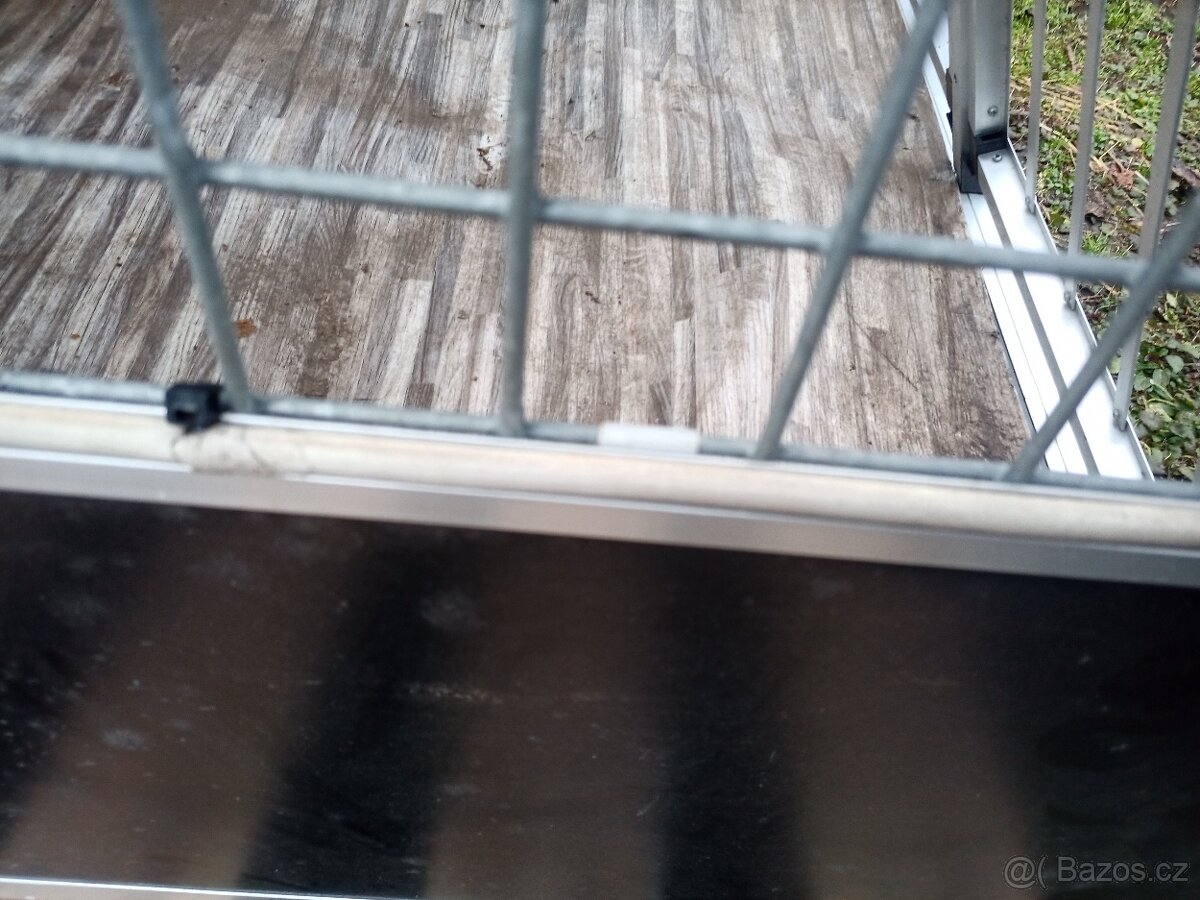 Prodám klec přepravu pro psa za 2000 Kč - 11