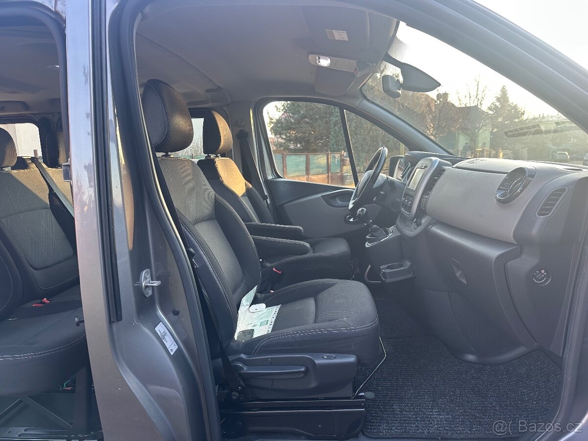 RENAULT TRAFIC LONG 1.6 107 kW RV12/2017 - 11