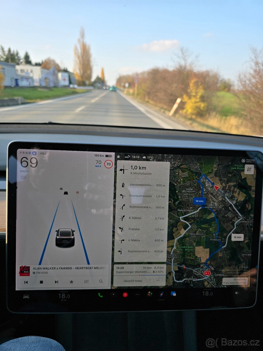 Tesla model 3 standart range plus - 11