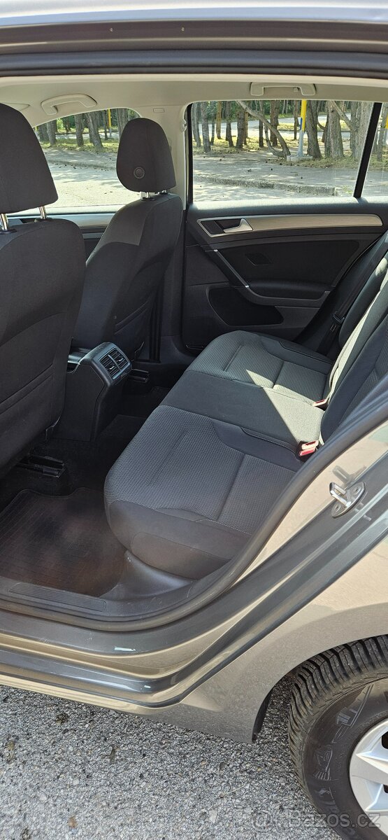 Volkswagen Golf 1.4 TGI Comfortline - 11