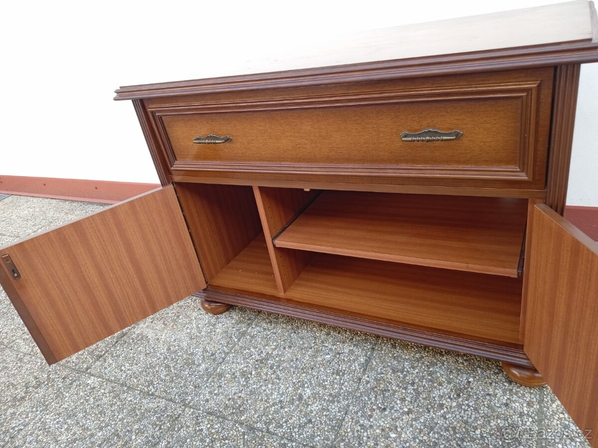 Rustikální komoda, nábytek - 11