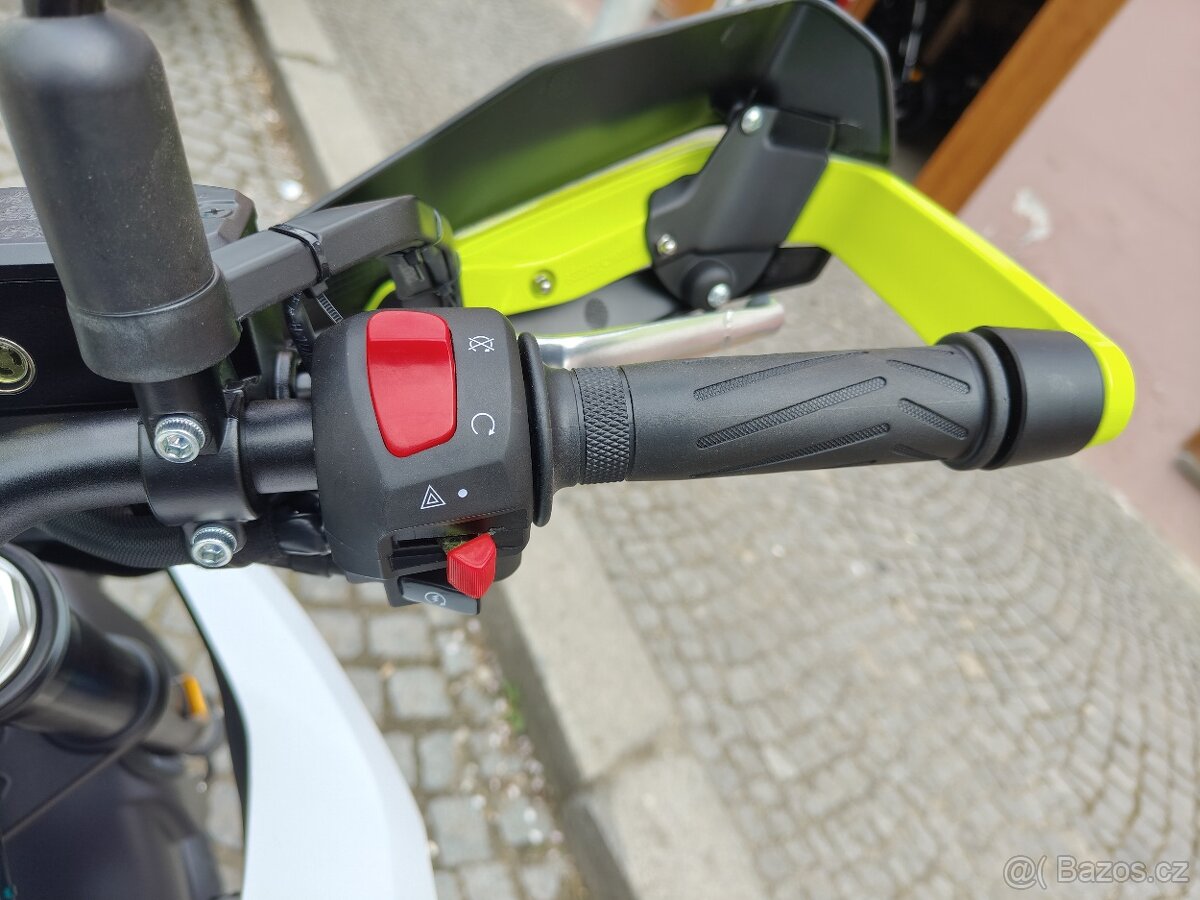 Benelli BKX 125, záruka 4 roky, - 11